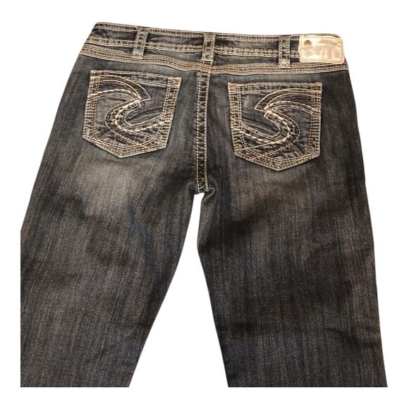 Silver Jeans Women's Twisted Capri Embroidery Distressed Jeans‎ Low Rise Size 31 - Picture 5 of 9